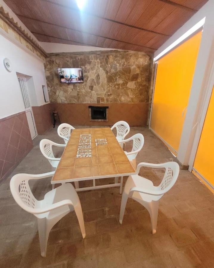 Casa Rural El Castillo لا بويبلا دي لوس إينفانتيس المظهر الخارجي الصورة